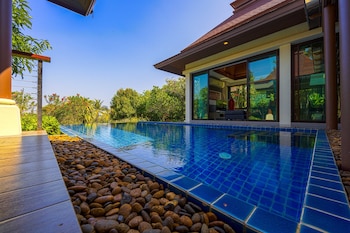 3bed bali style villa close to beach pr6