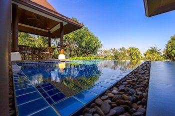 3bed bali style villa close to beach pr6