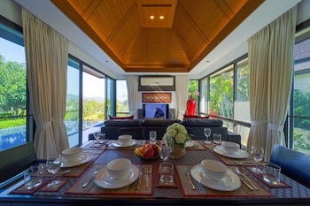 3bed bali style villa close to beach pr6