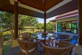 3bed bali style villa close to beach pr6