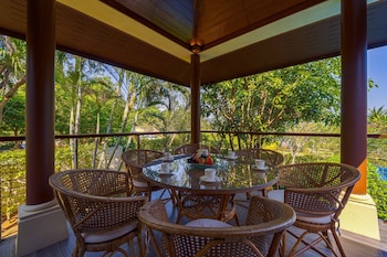 3bed bali style villa close to beach pr6