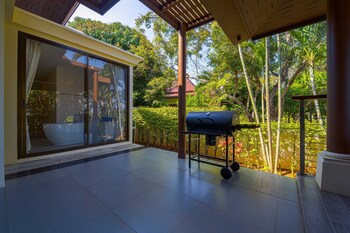 3bed bali style villa close to beach pr6