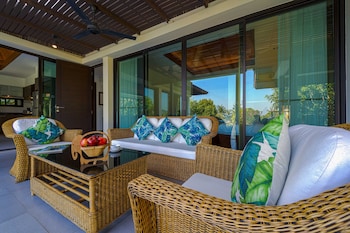 3bed bali style villa close to beach pr6