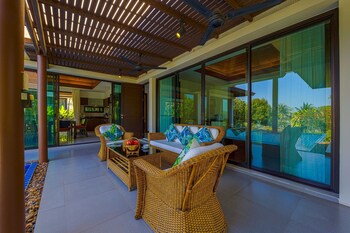 3bed bali style villa close to beach pr6