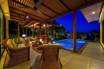 3bed bali style villa close to beach pr6