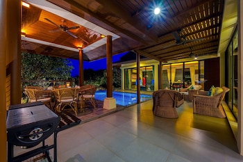 3bed bali style villa close to beach pr6