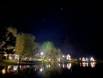 celeiro lake village