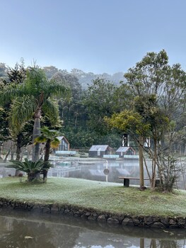 celeiro lake village