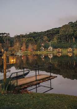 celeiro lake village