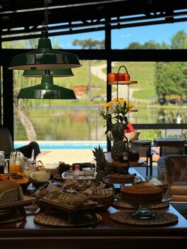 celeiro lake village