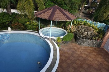 villa celine laguna
