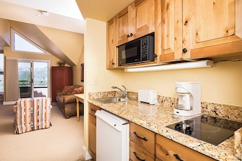 Blue Mesa Lodge 32A By Avantstay Located In The Heart Of Mountain Village W/ Prime Skiing Access,,3 star