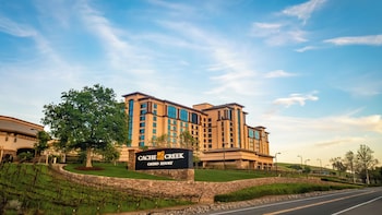 Cache Creek Casino Resort,14455 California 16,3 star