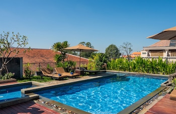 siem reap river view residence