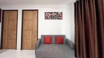 spacious 2br at delft ciputra makassar apartment