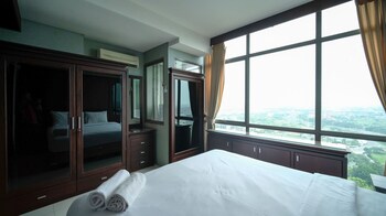 Homey 1Br Apartment At Aryaduta Residence Surabaya,,3 star