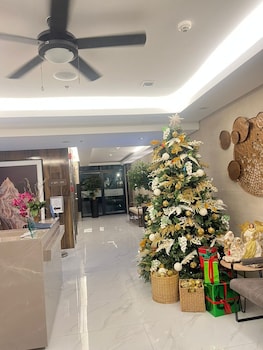Hill Residence By Sarah Rentals,,4 star