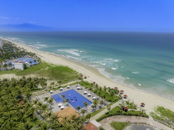 tuana hotels cam ranh resort