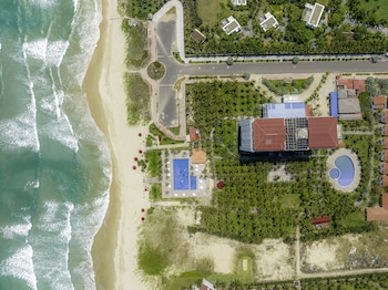 tuana hotels cam ranh resort