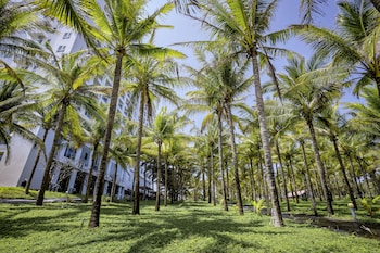 tuana hotels cam ranh resort