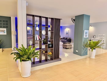 The Beach Inn Cha-Am,,3 star