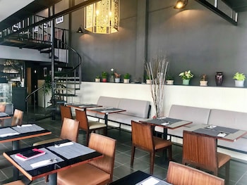 the beach inn cha am