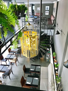 the beach inn cha am
