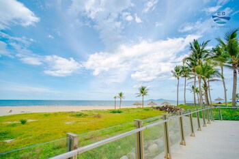 ocean villas 2 bedroom in danang