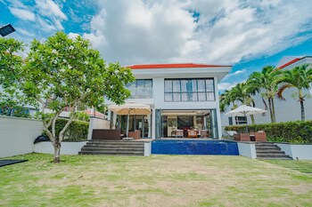 ocean villas 2 bedroom in danang
