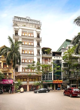 Luxe Paradise Suites Hotel Dich Vong Hau,,4 star