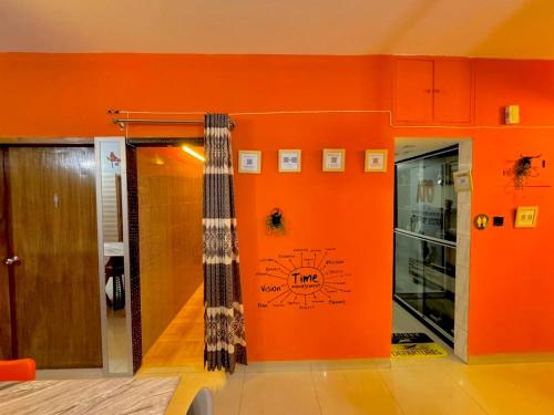 hostel by zoo family
