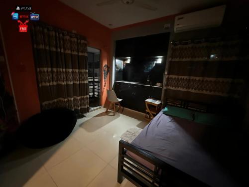 hostel by zoo family