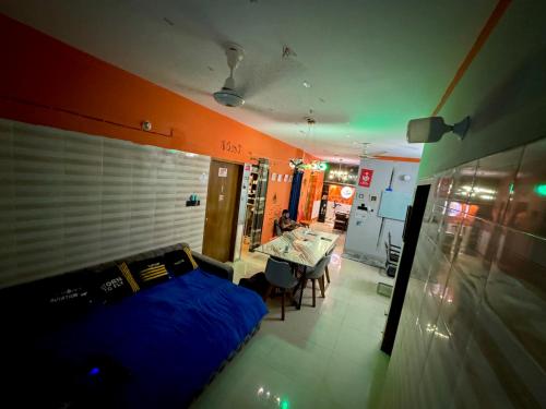 hostel by zoo family