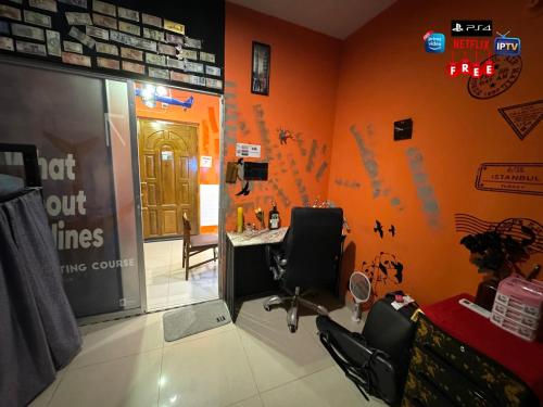 hostel by zoo family