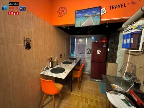 hostel by zoo family