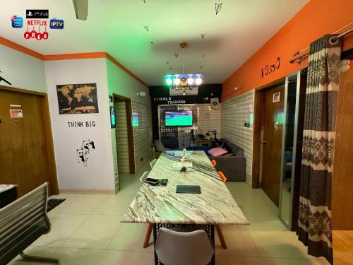 hostel by zoo family