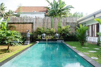 variegata private villa ubud by supala