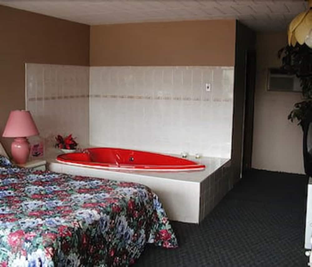 rainbow motor inn by the falls