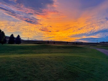 the suites at indian springs montana