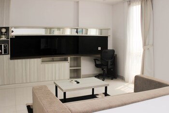 Nice And Comfy Studio Azalea Suites Apartment,,2 star