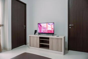 comfortable and homey 2br at transpark bintaro apartment