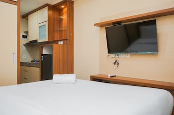 Nice And Fancy Studio Apartment At B Residence,,3 star