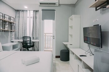 homey and comfy stay studio apartment at b residence