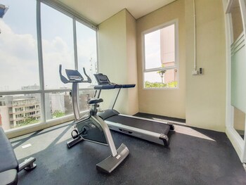homey and comfy stay studio apartment at b residence