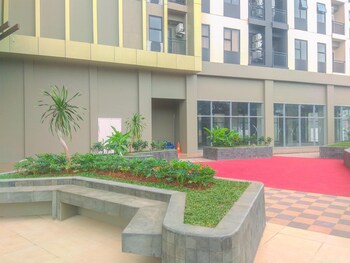 Restful And Minimalist Studio Transpark Cibubur Apartment,,3 star