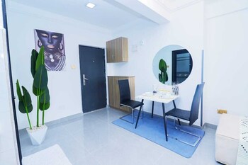 Lux Suites Valley Heights  Apartments,,3 star