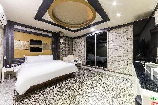 hotel millennium