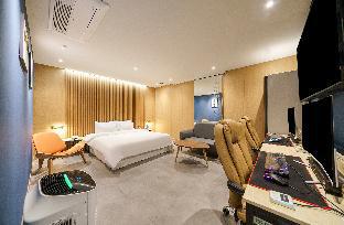 hotel millennium