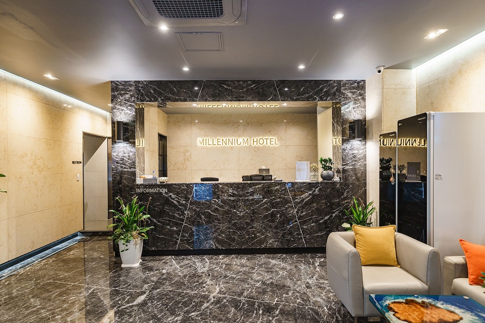 hotel millennium