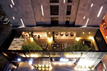 lee design hotel